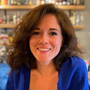 Meet your Posher, Caitlin